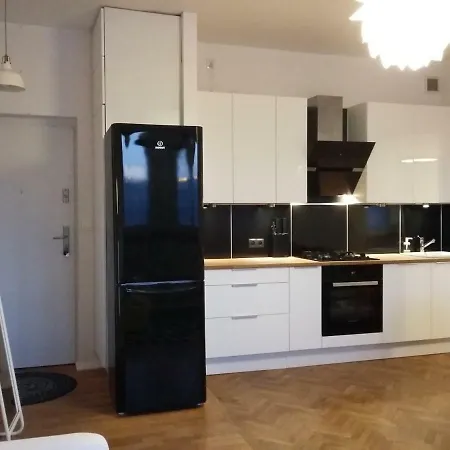 Eleven Apartment *